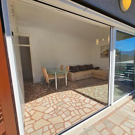Mediteranea Direct At The Sea Villa Novi Vinodolski