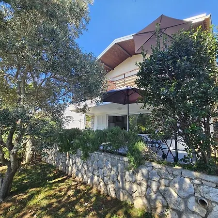 Villa Mediteranea Direct At The Sea