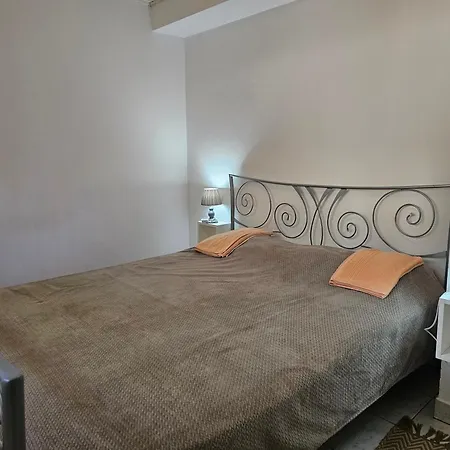 Villa Mediteranea Direct At The Sea
