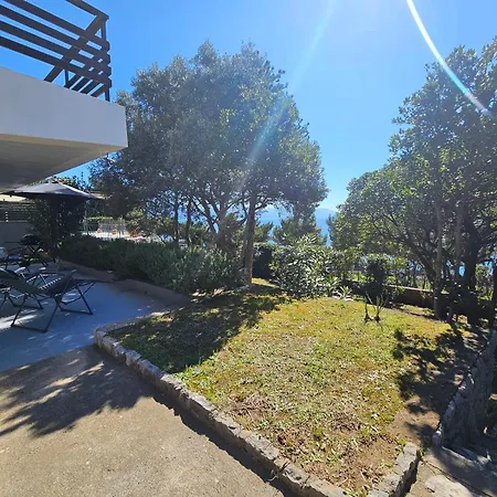 Villa Mediteranea Direct At The Sea *